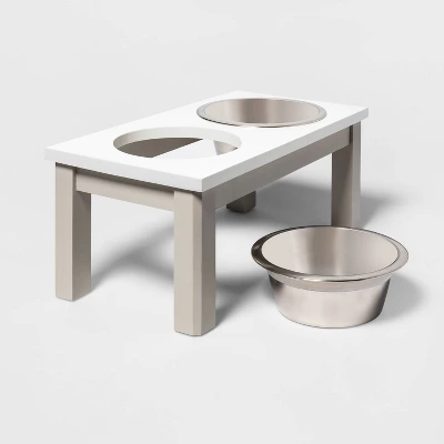 Traditional Short Elevated Dual Tone Dog Bowl With Sour Cream Top - Off-White - Boots & Barkley™ 2 Traditional Short Elevated Dual Tone Dog Bowl With Sour Cream Top - Off-White - Boots & Barkley™ - Image 2