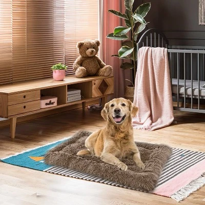 Precious Tails Eyelash Faux Fur Bordered Cat And Dog Mat - L - Taupe 3 Precious Tails Eyelash Faux Fur Bordered Cat And Dog Mat - L - Taupe - Image 3